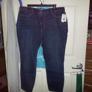 Wonderly Women Plus Size Stretch Crop Jeans 22w